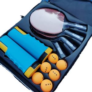 Raquette <span class=keywords><strong>de</strong></span> Tennis <span class=keywords><strong>de</strong></span> Table 4 joueurs 6 balles ensemble <span class=keywords><strong>professionnel</strong></span> Portable maison Durable bois bon caoutchouc raquette <span class=keywords><strong>de</strong></span> Tennis <span class=keywords><strong>de</strong></span> Table ensemble - Product Image 5