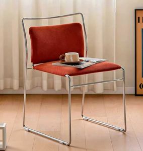 Silla de Comedor Minimalista Danesa de Diseño con un Toque de Alta Gama. Sillas Apilables para el Hogar y Sillas Lineales - Product Image 3
