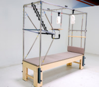 Reformer Cadillac multifonctionnel en bois d'érable avec table trapèze, équipement de studio commercial pour entraînement corporel complet