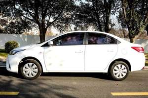 <span class=keywords><strong>YARIS</strong></span> L Zhixiang Modèle 2020 1.5L CVT Édition de pointe 5 places, Voiture d'occasion à aspiration naturelle, Conduite à gauche, Jantes R15 - Product Image 2