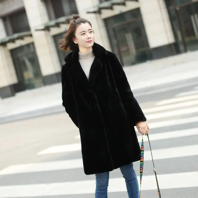 Abbigliamento invernale da donna all'ingrosso nuovo lungo cappotto di pelliccia sintetica visone cappotti di pelliccia di media lunghezza da donna per donna
