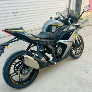 มอเตอร์ไซค์มือสอง VOGE <span class=keywords><strong>250RR</strong></span> รุ่นไม่จำกัดจำนวน - ระบบหัวฉีดน้ำมันเชื้อเพลิงอิเล็กทรอนิกส์, ระบายความร้อนด้วยน้ำ 250 ซีซี - Product Image 5