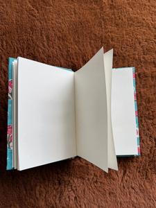 สมุดบันทึกปกผ้าพิมพ์ลายดอกไม้ดีไซน์เนอร์งานแฮนด์เมดขนาด5 "x 7และสีที่กำหนดเอง - Product Image 2