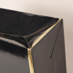 Sac en papier couché avec pelliculage et design personnalisé - Product Image 4