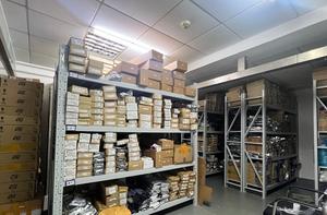 Nuovo e Originale TLE7258SJXUMA1 Serie TLE7258 IC Ricetrasmettitore LIN Interfaccia LIN 2.X SAE J2602 Alta Velocità DSO-8 IC Integrato - Product Image 4