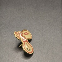 Épinglette amusante sur le thème des affaires, motif main tenant un sac d'argent, en alliage de zinc, idéale pour les cadeaux d'équipe commerciale, les cadeaux de salon professionnel, logo personnalisé