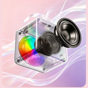 ลำโพงคาราโอเกะพกพา แบตเตอรี่ชาร์จได้ พร้อมไฟ RGB หมุนได้  เปลี่ยนเสียงได้  ลดราคาพิเศษ เหมาะสำหรับตั้งแคมป์ - Product Image 6