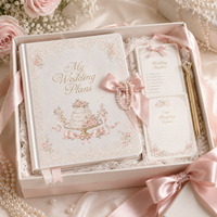Ensemble de planificateur de mariage personnalisé LABON, carnet en tissu dentelle florale ivoire avec titre en feuille d'or, breloque nœud perlé, coffret cadeau pour liste de mariage