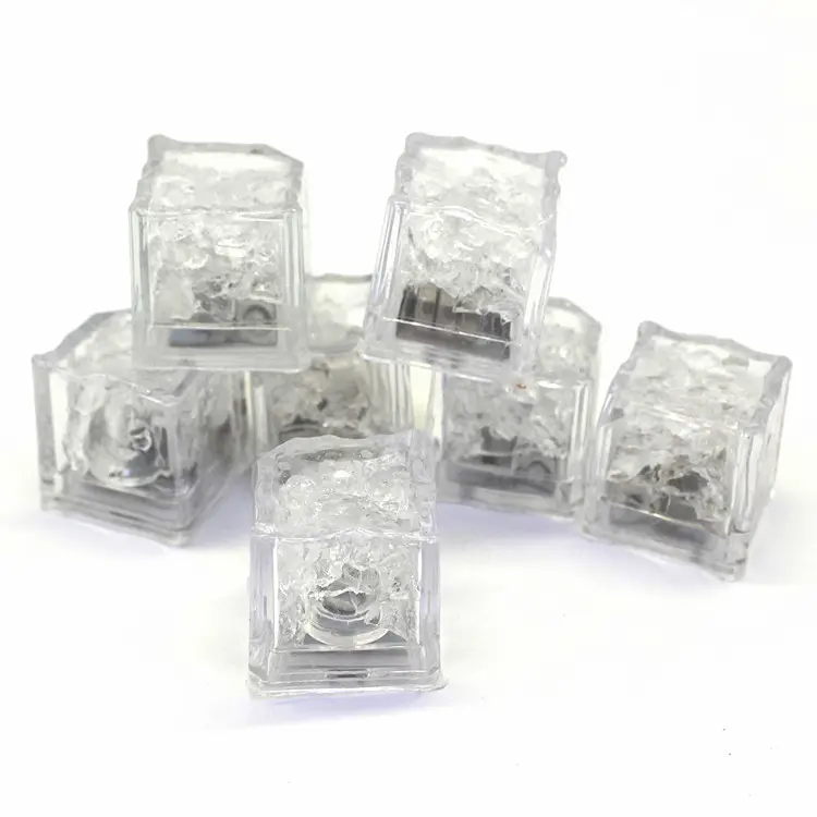 Hot Sale Light-up 7 Color For Romantic Party LED Ice Cubes Bar Fast Slow Flash Auto Changing Color Crystal Cube Water-Activated