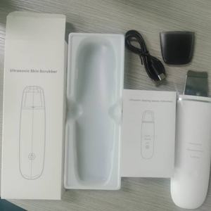 Nettoyeur de peau - Spatule anti-points noirs et anti-pores avec batterie rechargeable et 3 modèles adaptés aux hommes et aux femmes - Product Image 6