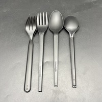 Ensemble de couverts biodégradables et compostables en CPLA avec serviette, couteau, fourchette et cuillère pour restaurant