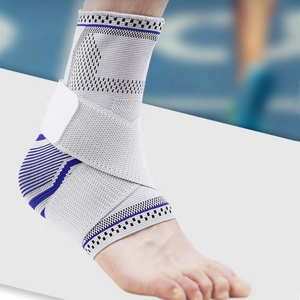 Venta al por mayor de nailon de punto antiesguinces protección de bobinado funcionamiento cálido equipo de protección ajustable soporte de tobillo <span class=keywords><strong>con</strong></span> correa - Product Image 1