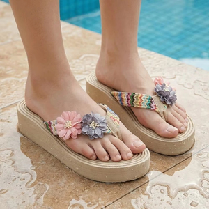 <b>Sweet</b> Holiday Woven Flip Flops for Girls <b>Flower</b> Design Thick Sole EVA Beach Vacation Slippers - Product Image 4