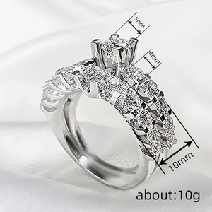 Anello da Donna Romantico con Accenti in Pietra, Elegante Gioiello da Dito alla Moda - Product Image 4