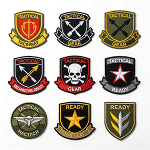 Patch brodé haute définition avec fermeture auto-agrippante <span class=keywords><strong>Velcro</strong></span> pour l'image de marque des vêtements, logo personnalisé, directement de l'usine - Product Image 4