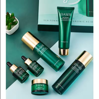 Coffret de Soins de Luxe au Fenouil Marin : Sérum Acide Hyaluronique et Vitamine C, Nettoyant Visage, Lotion Tonifiante, Solution Anti-Cernes pour les Soins de la Peau