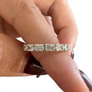 แหวนเพชรทรงเรเดียนท์คัต 2 กะรัต ความใส VVS ได้รับการรับรองจาก IGI เพชรเลี้ยงในห้องปฏิบัติการ ตัวเรือนทองคำแท้ 18K สำหรับผู้หญิง แหวนหมั้น แหวนแต่งงาน แหวนหรูหรา - Product Image 1