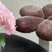 Vente en gros de chaise de maquillage de luxe Yicheng pour chambre à coucher tabouret de maquillage nordique haut de gamme tabouret de coiffeuse simple du fournisseur chinois