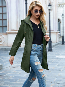 معاطف مطر طويلة خفيفة الوزن للنساء مقاومة للماء والرياح مع غطاء للرأس قابل للتعديل عند الخصر وجيوب، مقاسات من S إلى XXL - Product Image 4