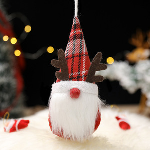 Décoration de Noël suspendue : Gnome sans visage avec chapeau en tissu à carreaux et bois de cerf, pendentif pour sapin de Noël - Product Image 2