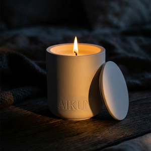 AIKUN Wholesale Modern Custom Soy Wax long Acting Ceramic <b>Candle</b> Jar for Christmas & Mother's Day Relaxation Gift <b>Set</b> - Product Image 1