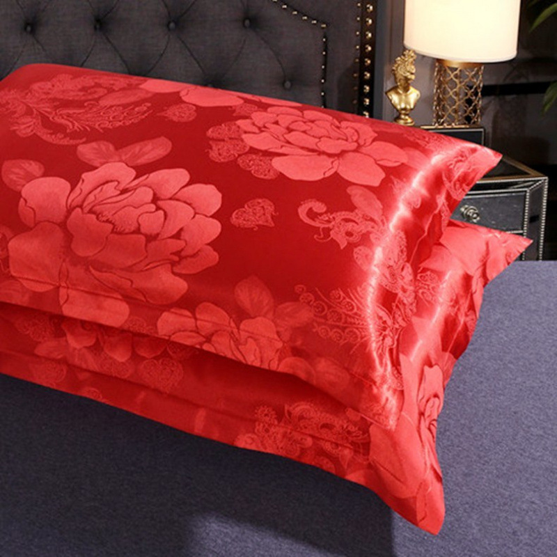 Gloria lovers big red