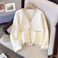 Cardigan en maille boutonnée décontracté en soie glacée à col en V et manches courtes, anti-plis, nouvelle collection, polyvalent, coupe ajustée, effet amincissant