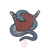 Patch de broderie de bordure découpé au laser fait à la main écologique