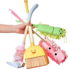 Jouets d'imitation pour enfants, mini <span class=keywords><strong>balai</strong></span> jaune canard, pelle à poussière, <span class=keywords><strong>aspirateur</strong></span> pour bébé, serpillière, <span class=keywords><strong>jouet</strong></span> éducatif <span class=keywords><strong>en</strong></span> plastique - Product Image 5