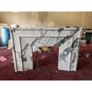 Cornice <span class=keywords><strong>per</strong></span> <span class=keywords><strong>Caminetto</strong></span> a <span class=keywords><strong>Carbone</strong></span> in Marmo Bianco Arabescato Levigato, Design Contemporaneo Personalizzato <span class=keywords><strong>per</strong></span> Appartamenti e Ville - Product Image 1