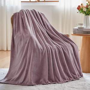 उच्च गुणवत्ता 100% पॉलिएस्टर बड़े पैमाने पर थोक ओडाम सुपर नरम हल्के पत्ते पैटर्न बुना हुआ फ्लैनेल फ्लेक्स पर्यावरण के अनुकूल - Product Image 5