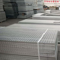 Grille en acier à mailles ouvertes, plateforme de passage robuste, revêtement de sol, couvercle de drainage, grille en barres galvanisées pour les stations de traitement des eaux