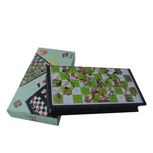 Juego de mesa magnético de plástico 4 en 1 que incluye ajedrez Checker Snake y Ladders Domino Puzzle