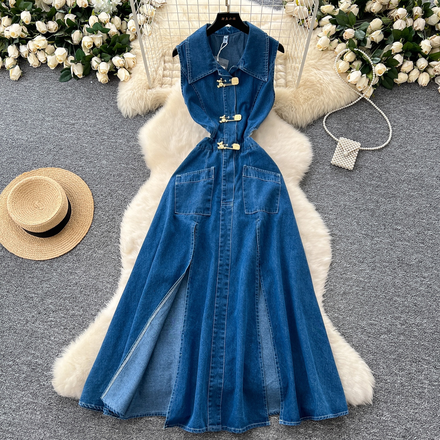 Fashion Jeans Long Gown Summer New Denim Dress Female Design Sense Hollowed Out Slimming Temperament Slit And Sleeveless Long Skirt| Fashion Jeans Long Gown Summer New Denim Dress Female Design Sense Hollowed Out Slimming Temperament Slit And Sleeveless Long Skirt|