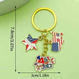 Porte-clés commémoratif personnalisé pour la Fête de l'Indépendance, avec drapeau américain, ballon, chapeau et étoile scintillante - Product Image 3
