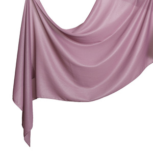 Source Venta directa de fábrica Nueva bufanda de lana cuadrada para mujer de Malasia Chal <span class=keywords><strong>Serie</strong></span> de hilo nacarado para el Departamento musulmán - Product Image 5