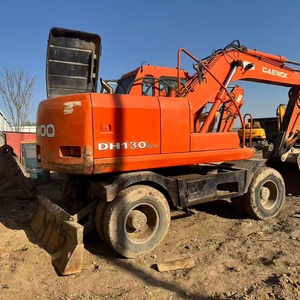 Excavadora de Ruedas Daewoo con Cucharón de Excavación, Equipo de Construcción Usado - Product Image 2