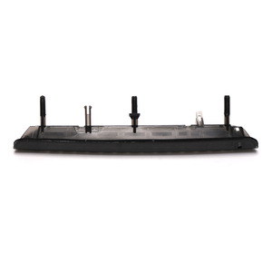 Luz de Freno Elevada Skoda Octavia 1Z945097C Roja y Negra, Tercera Luz de Freno, Luz de Señalización 2004-2013 - Product Image 2