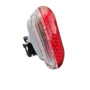 Lumière intérieure de porte Skoda 6Q0 947 411 halogène semi-rouge à clipser - Product Image 4