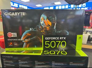 การ์ดจอ RTX 5070 Windforce OC SFF 12GB AI Intelligent Learning สำหรับเวิร์กสเตชัน PCI 4.0 16X พร้อมพัดลมระบายความร้อน รุ่น 5070 - Product Image 6