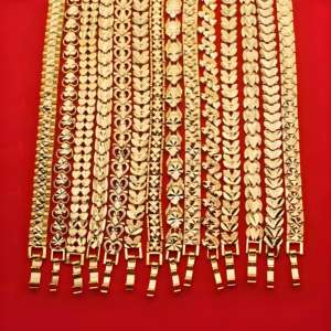 Di alta qualità popolare <span class=keywords><strong>bracciale</strong></span> d'oro catena di orologi <span class=keywords><strong>a</strong></span> bottone semplici oggetti creativi gioielli vuoti <span class=keywords><strong>per</strong></span> le donne - Product Image 1