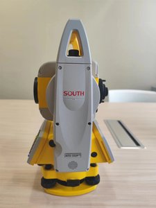 Estación total SOUTH NTS-332R10, nuevo modelo, alcance libre de 1000m, con Bluetooth y tarjeta para topografía. - Product Image 3
