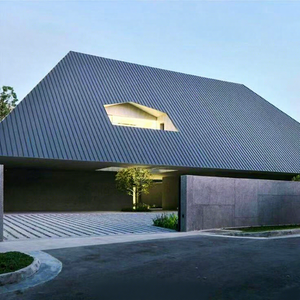 פאנל גג מסורתי מגולוון עמיד בחום, בעובי 24 גייג', עם תפר זקוף, ציפוי צבע על פלטת אלומיניום, נעילת קצה 360 מעלות - Product Image 1