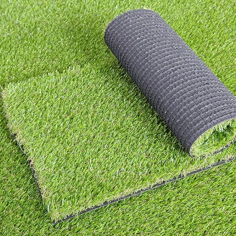 Fabrika fiyat 20mm doğal görünümlü yapay çim sentetik çim halı Mat bahçe çim futbol çim