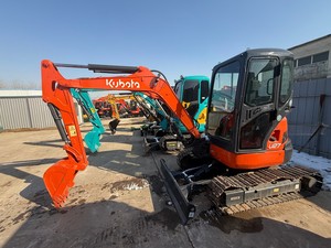 Excavadora pequeña Kubota U27 de segunda mano, microexcavadora de bajo nivel de emisiones de ruido para tareas de movimiento de tierras en granjas. - Product Image 1