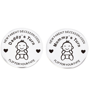 Coin Flip Game Decisión Quién cuida a los bebés Niños Regalos divertidos de mordaza Esperando Madre Padre - Product Image 1