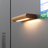 Lampe solaire d'intérieur en bois à fixation murale, lumière nocturne magnétique rechargeable à LED pour escaliers, balcon, couloir