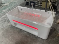 Baignoire intérieure en acrylique HG avec compartiment de rangement frontal, bande lumineuse violette et douchette à main pour importateurs et acheteurs en gros