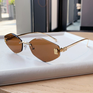 Frameless Metallic Diamond Shape <b>Sunglasses</b> Gold Frame UV400 Women Fashion Sunshades Lightweight Design - Product Image 4