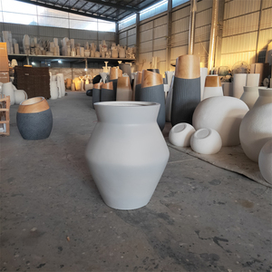 Sợi thủy tinh hiện đại thân thiện với môi vườn ngoài trời công suất cao chậu hoa cho trung tâm mua sắm & sử dụng sàn - Product Image 3